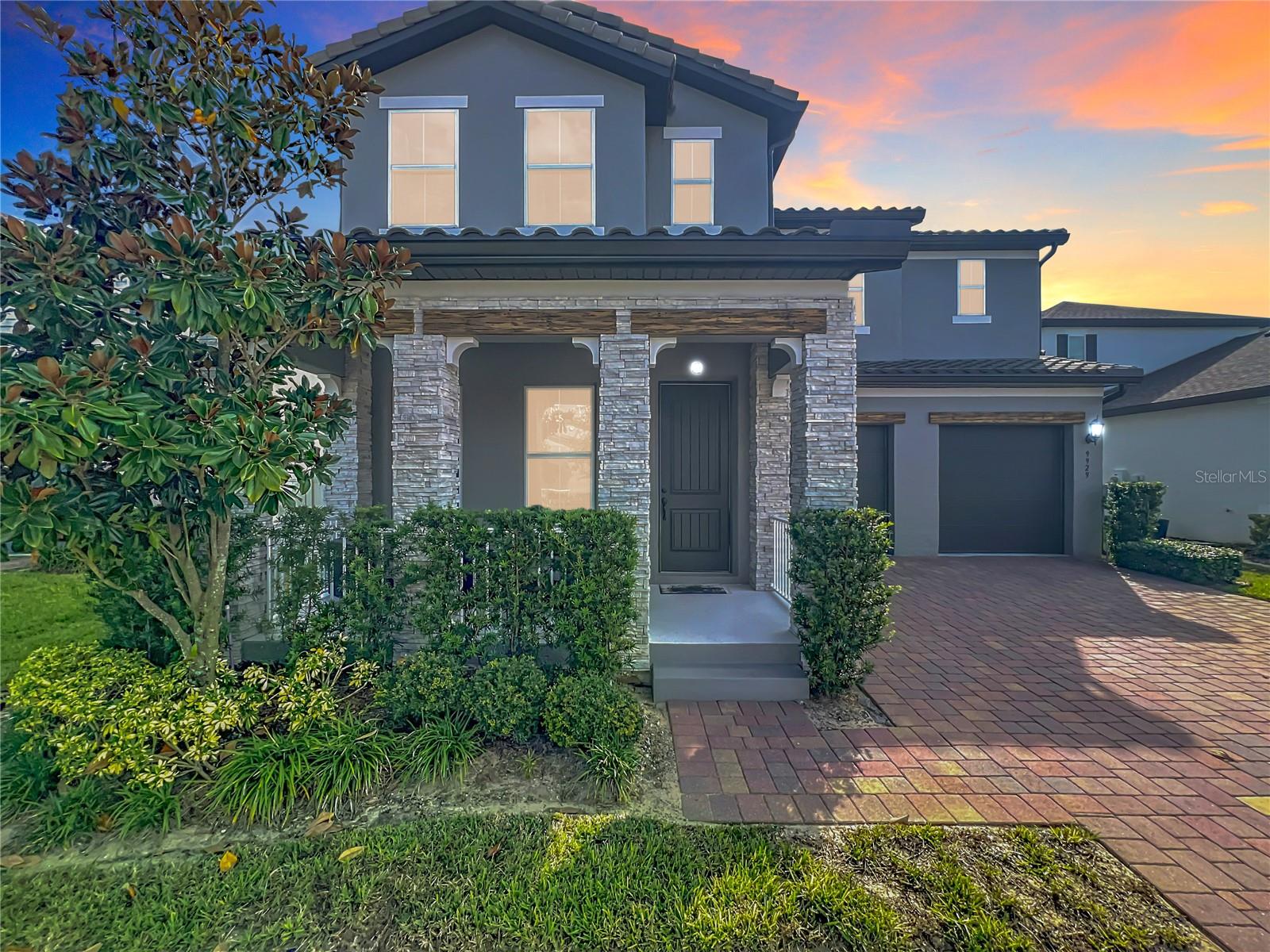 9929 Summerlake Groves Street, FL