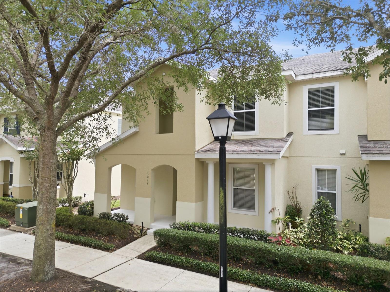 13012 Auburn Cove Ln, FL
