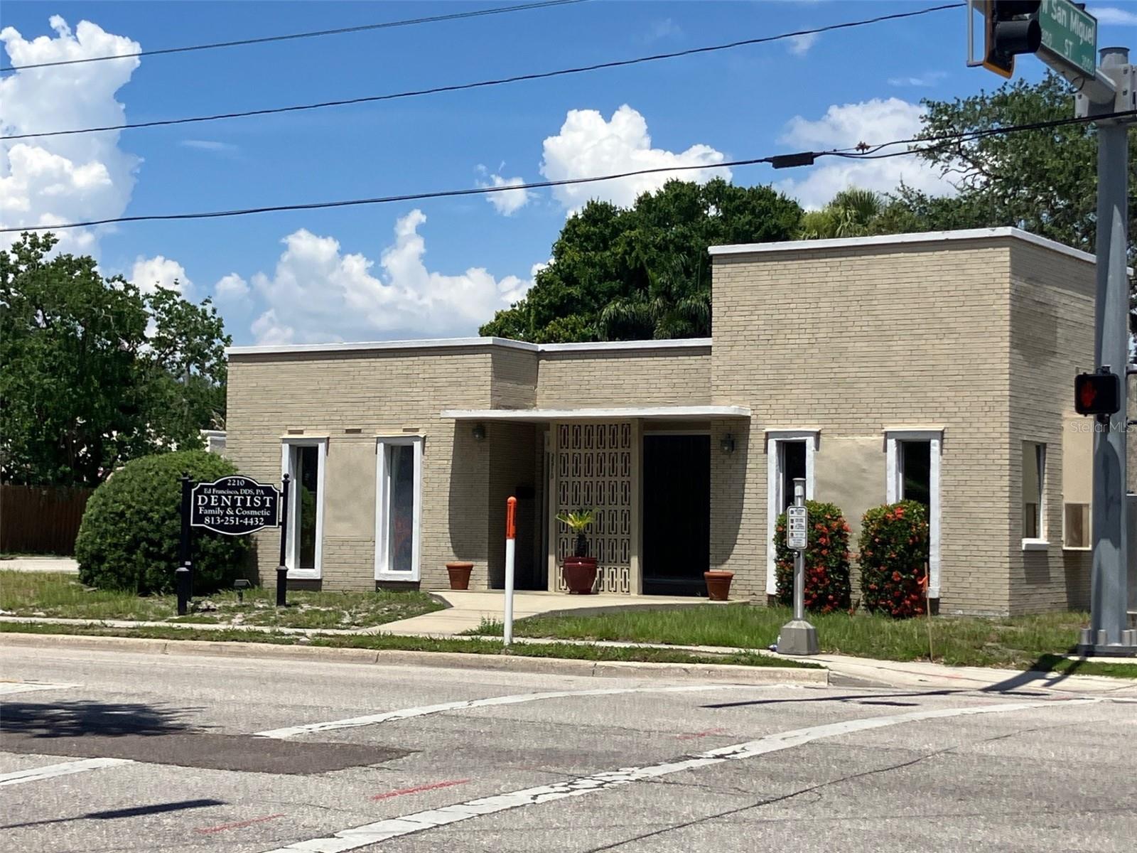 TAMPA, FL — Commercial Sale